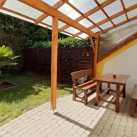 Apartment Thermal Garden *
